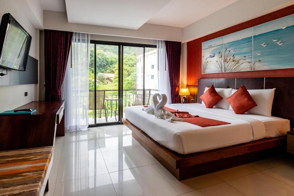 Dipantai Boutique Beach Resort Patong Esterno foto