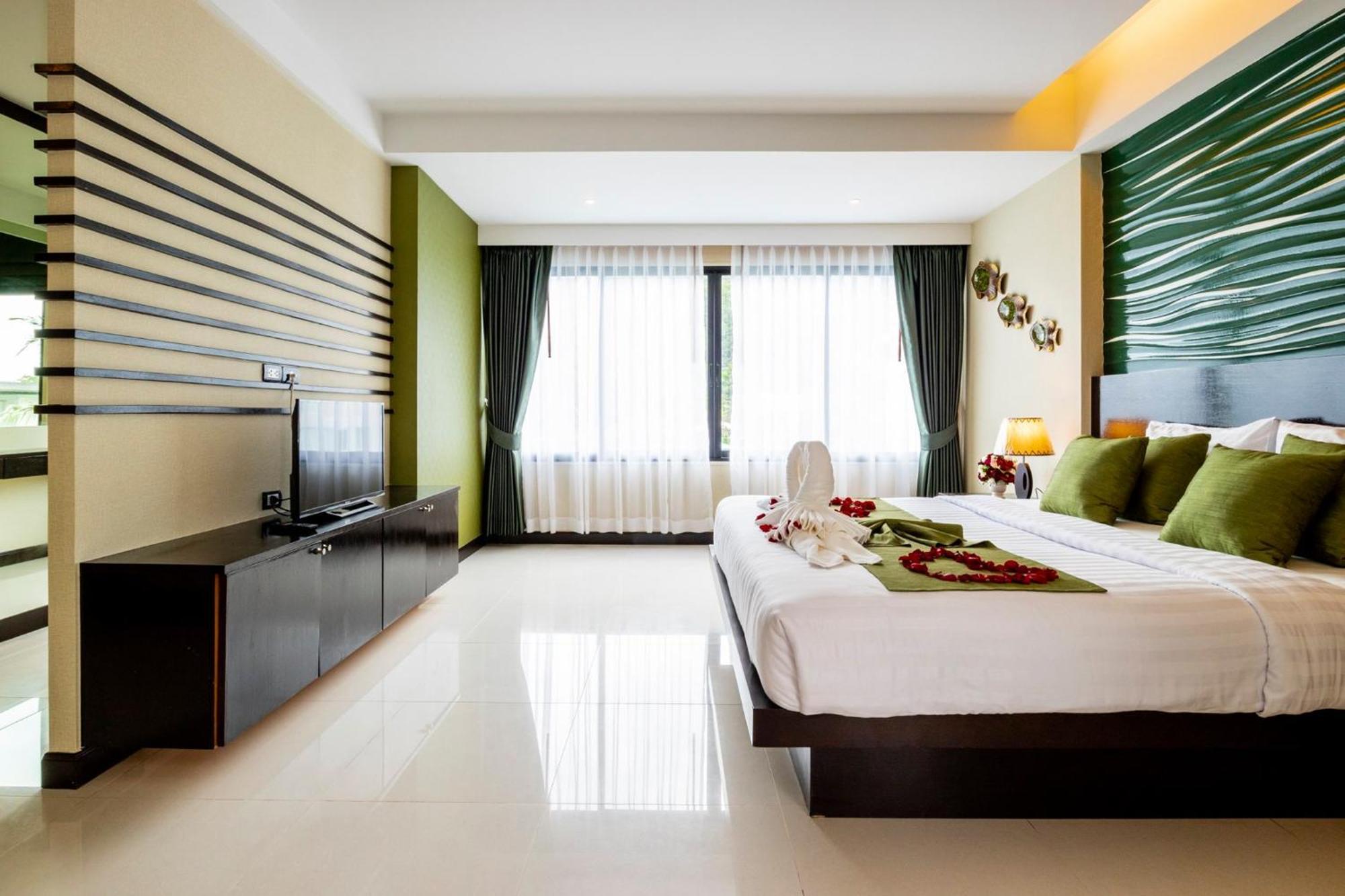 Dipantai Boutique Beach Resort Patong Esterno foto